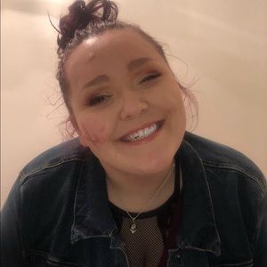 Meet your Posher, Aimee